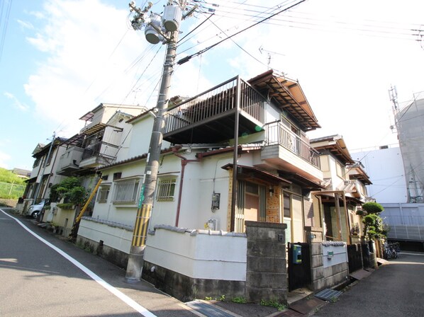 MAYUMIハウス２２号館東山の物件外観写真